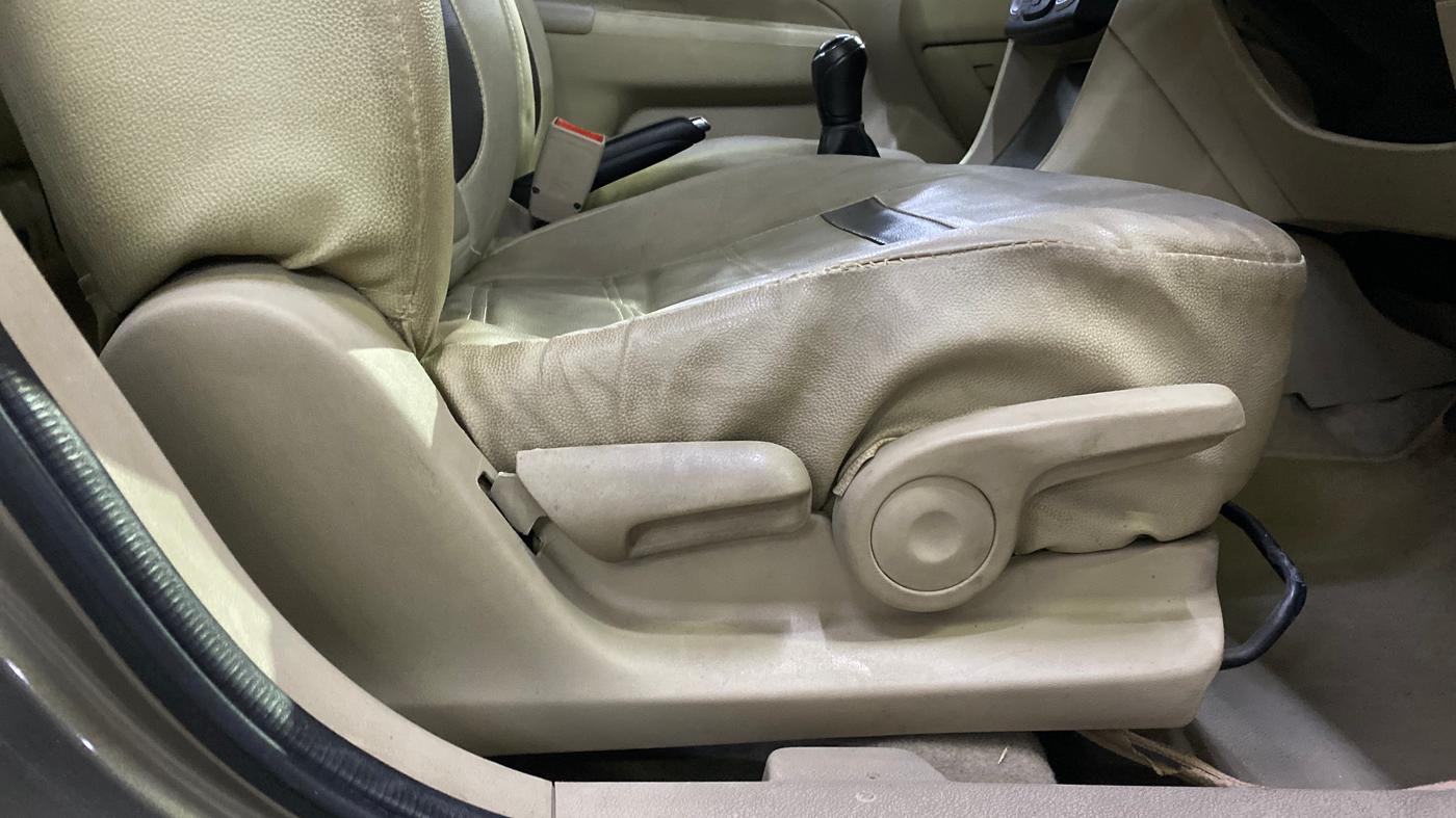2019 Maruti Ciaz DELTA 1.5 SHVS MT PETROL, Petrol, Manual, 43,958 km, Driver Side Adjustment Panel