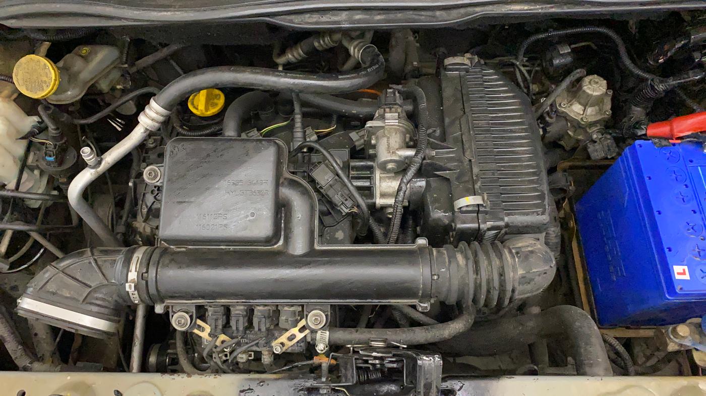 2019 Renault TRIBER RXT, CNG, Manual, 61,353 km, Engine View