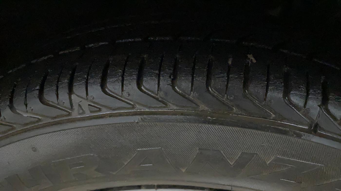 2019 Renault TRIBER RXT, CNG, Manual, 61,353 km, Left Front Tyre Tread