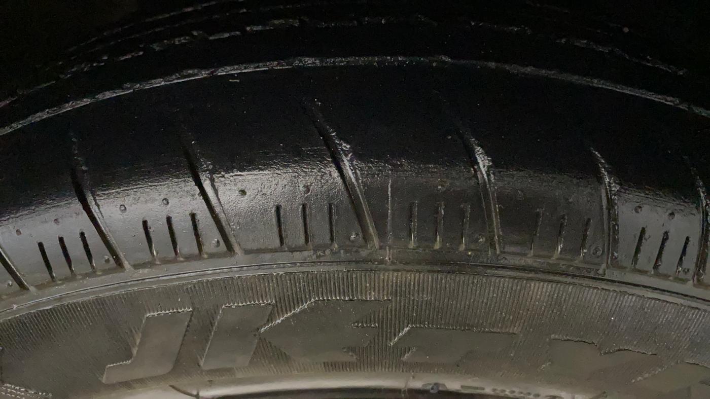 2019 Renault TRIBER RXT, CNG, Manual, 61,353 km, Right Front Tyre Tread