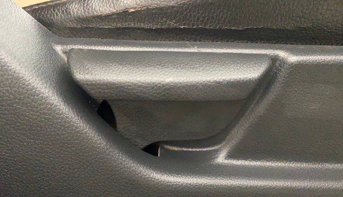 2014 Hyundai Eon ERA +, Petrol, Manual, 51,648 km, Driver Side Adjustment Panel