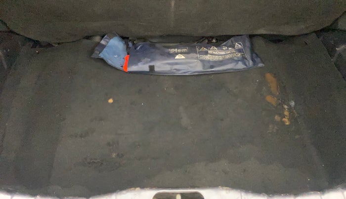 2014 Hyundai Eon ERA +, Petrol, Manual, 51,648 km, Boot Inside