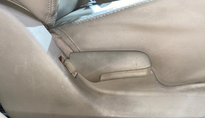 2019 Maruti Ciaz SIGMA 1.5 SHVS MT  PETROL, Petrol, Manual, 31,036 km, Driver Side Adjustment Panel