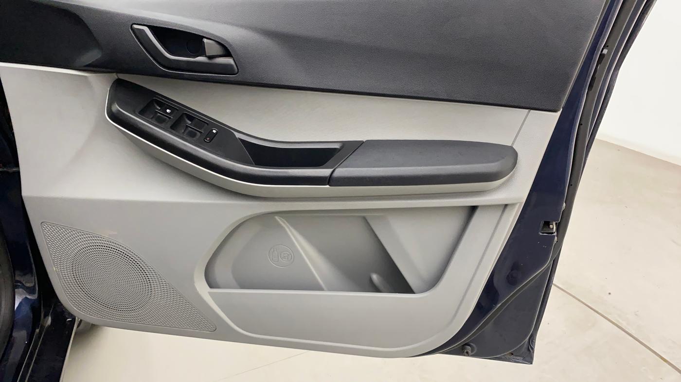 2021 Tata Tiago XZ PETROL, Petrol, Manual, 47,290 km, Driver Side Door Panels Control