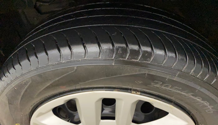 2022 Maruti Vitara Brezza VXI, Petrol, Manual, 30,036 km, Left Front Tyre Tread