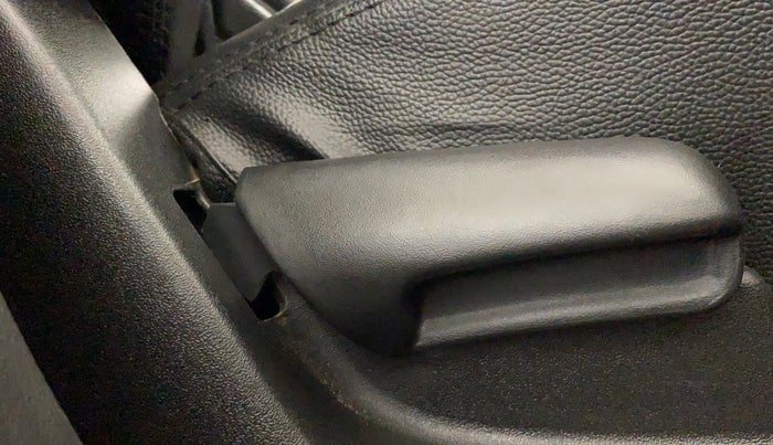 2022 Maruti Vitara Brezza VXI, Petrol, Manual, 30,036 km, Driver Side Adjustment Panel