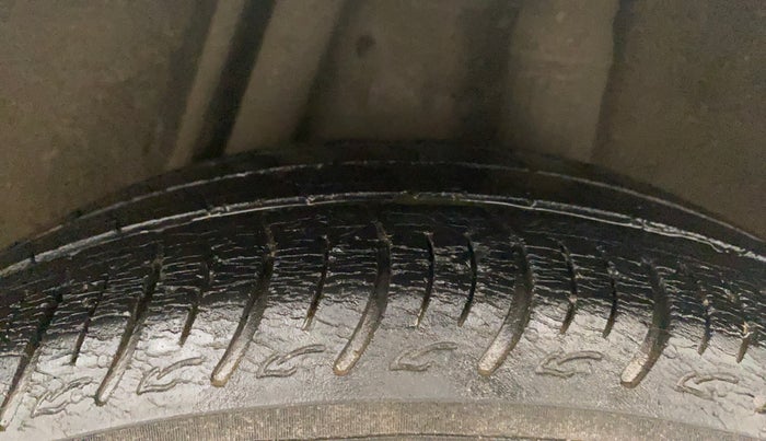 2017 Honda Jazz 1.2L I-VTEC V AT, Petrol, Automatic, 96,547 km, Left Rear Tyre Tread