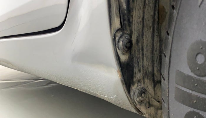 2014 Maruti Swift Dzire VXI, Petrol, Manual, 71,918 km, Left running board - Slightly dented