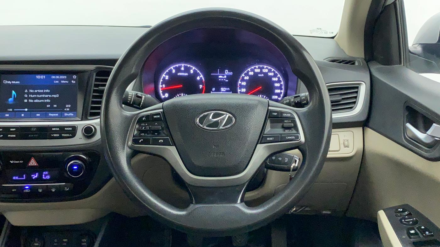 2018 Hyundai Verna 1.6 VTVT SX, CNG, Manual, 50,302 km, Steering Wheel Close Up