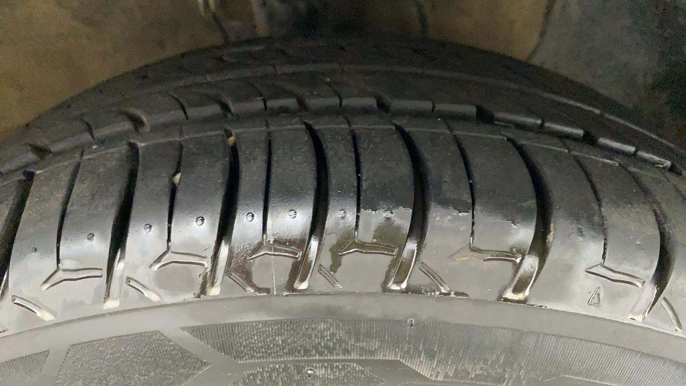 2018 Hyundai Verna 1.6 VTVT SX, CNG, Manual, 50,302 km, Right Front Tyre Tread