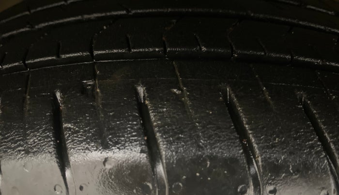 2023 Hyundai Verna SX (O)1.5 VTVT, Petrol, Manual, 24,791 km, Left Front Tyre Tread