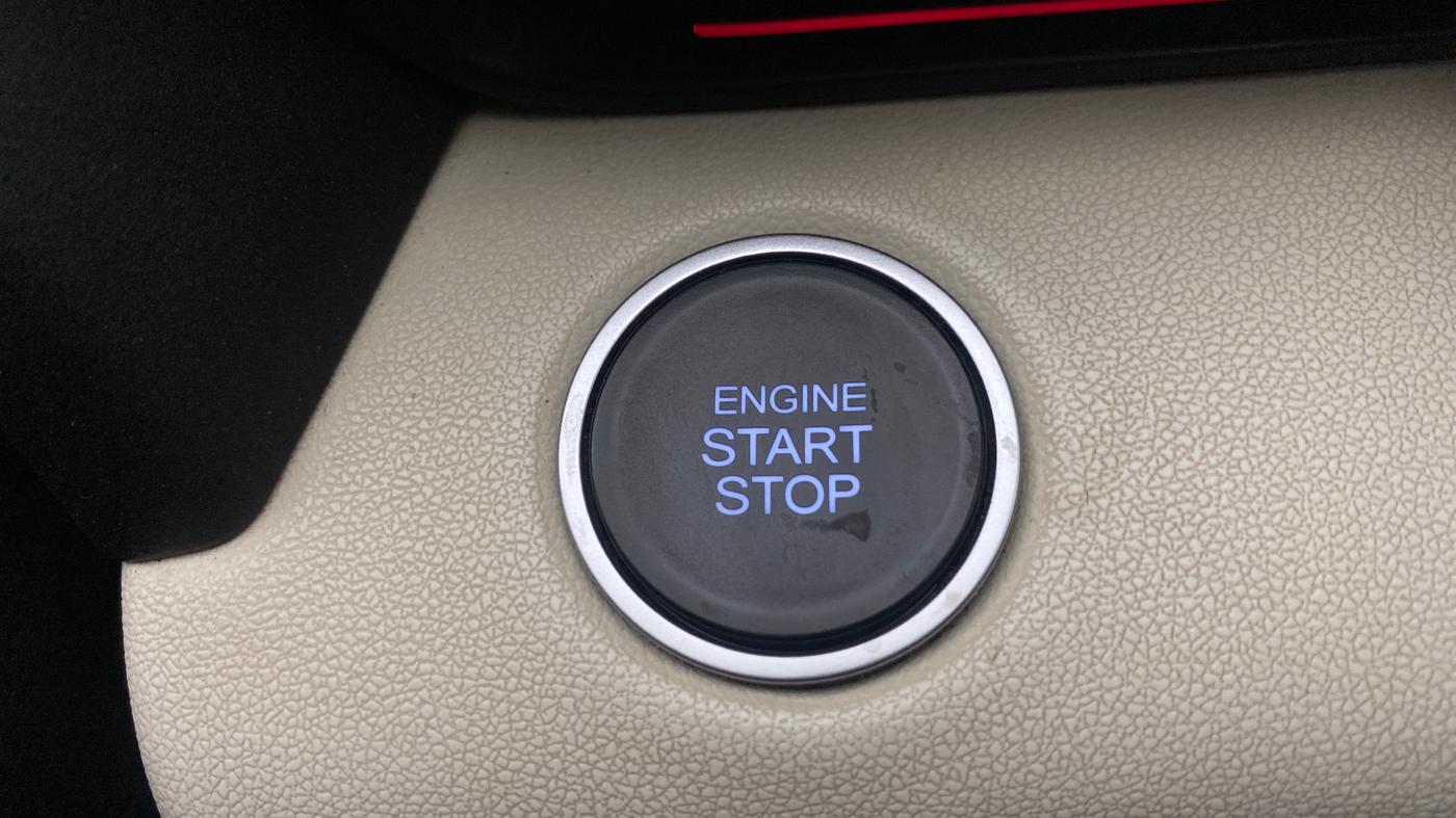 2023 Hyundai Verna SX (O)1.5 VTVT, Petrol, Manual, 24,791 km, Keyless Start/ Stop Button