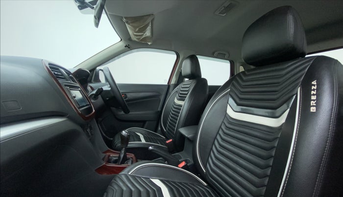 2018 Maruti Vitara Brezza VDI, Diesel, Manual, 81,162 km, Right Side Front Door Cabin