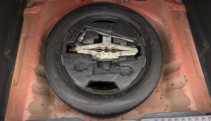 2018 Maruti Vitara Brezza VDI, Diesel, Manual, 81,162 km, Spare Tyre