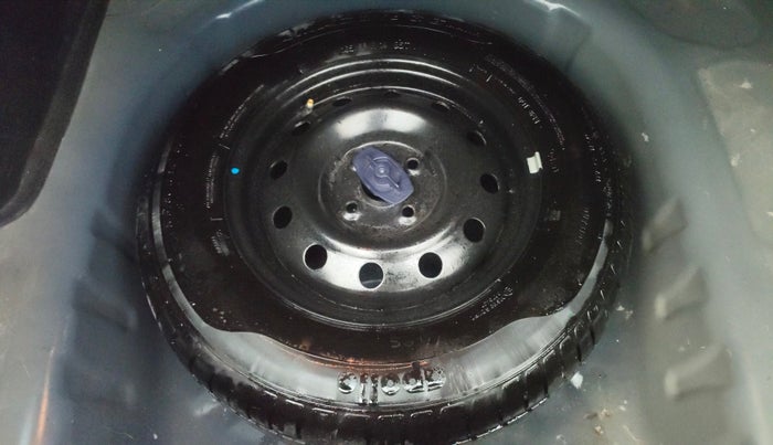 2019 Maruti Dzire VXI, Petrol, Manual, 42,205 km, Spare Tyre