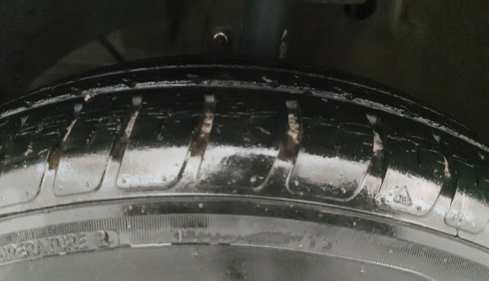 2019 Maruti Dzire VXI, Petrol, Manual, 42,205 km, Left Front Tyre Tread