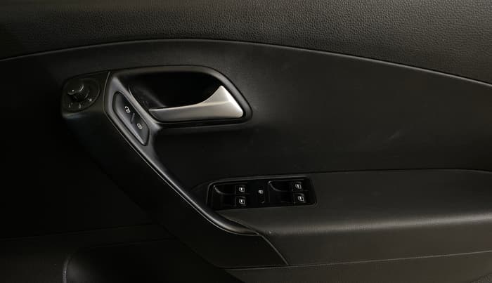2014 Volkswagen Polo COMFORTLINE 1.2L PETROL, Petrol, Manual, 65,813 km, Driver Side Door Panels Control