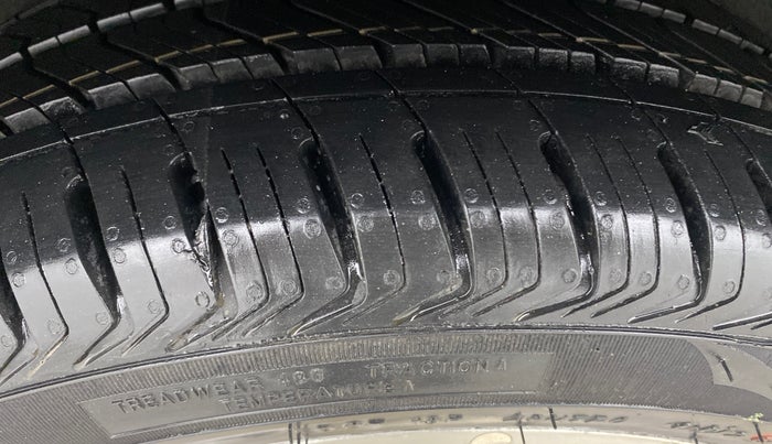 2019 Hyundai Verna 1.6 VTVT SX, Petrol, Manual, 50,166 km, Right Rear Tyre Tread