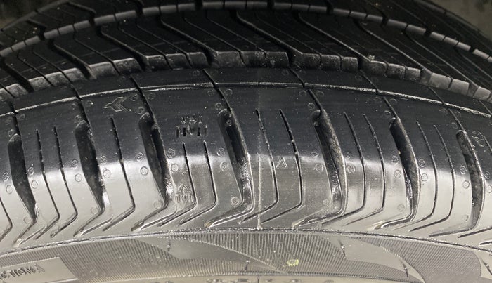 2019 Hyundai Verna 1.6 VTVT SX, Petrol, Manual, 50,166 km, Right Front Tyre Tread