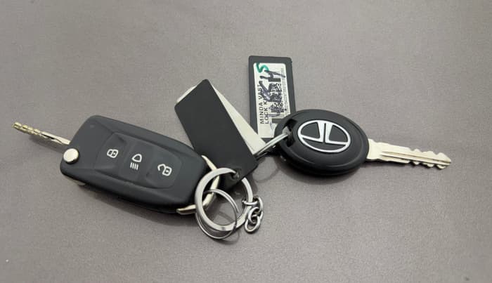 2018 Tata TIGOR XTA PETROL, Petrol, Automatic, 48,209 km, Key Close Up