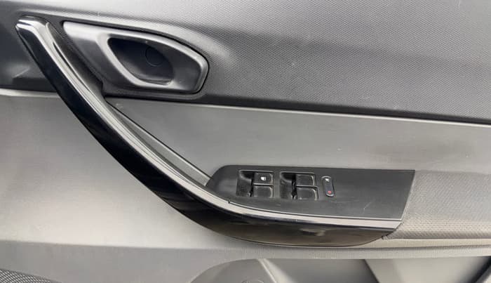 2018 Tata TIGOR XTA PETROL, Petrol, Automatic, 48,209 km, Driver Side Door Panels Control
