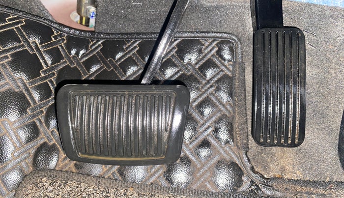 2023 KIA CARENS LUXURY PLUS 1.5 DIESEL AT 7 STR, Diesel, Automatic, 34,502 km, Pedals