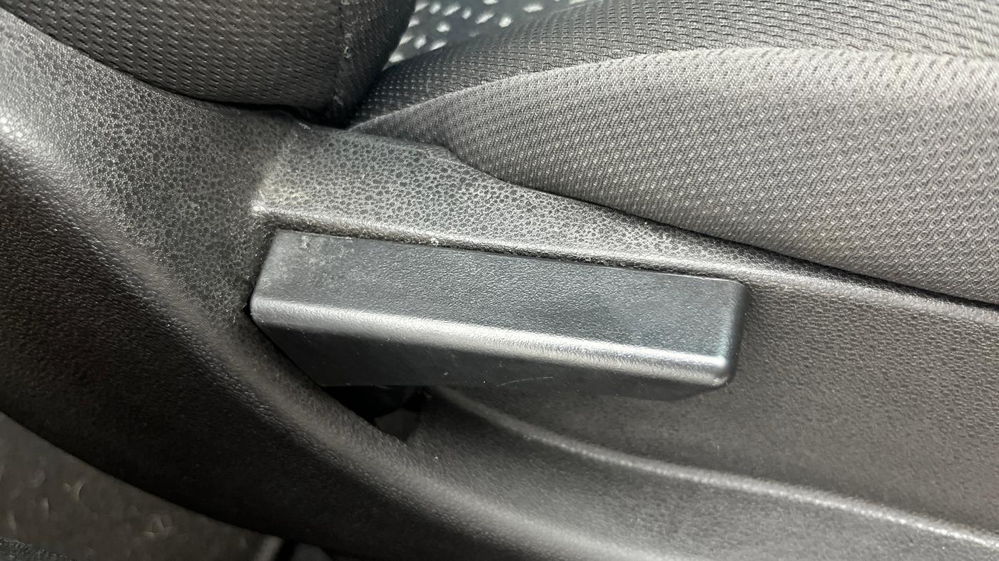 2019 Tata NEXON XM PETROL, Petrol, Manual, 29,261 km, Driver Side Adjustment Panel