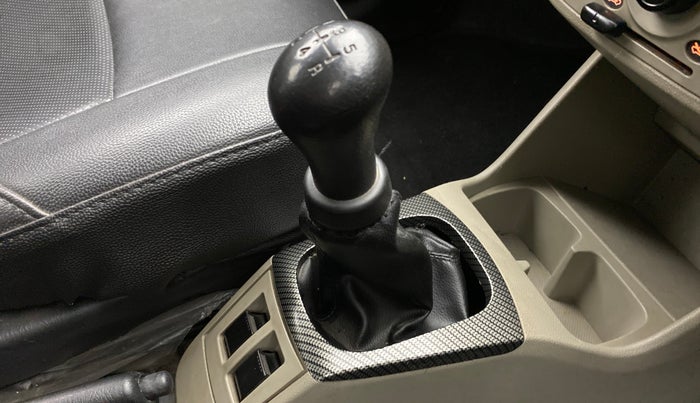 2017 Maruti Alto K10 VXI, Petrol, Manual, 58,552 km, Gear lever - Boot cover slightly torn