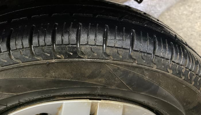 2020 Maruti Alto VXI, Petrol, Manual, 75,860 km, Left Rear Tyre Tread