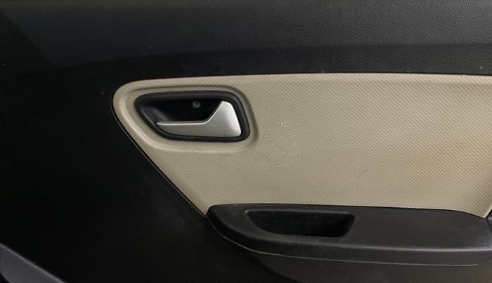 2020 Maruti Alto VXI, Petrol, Manual, 75,860 km, Driver Side Door Panels Control