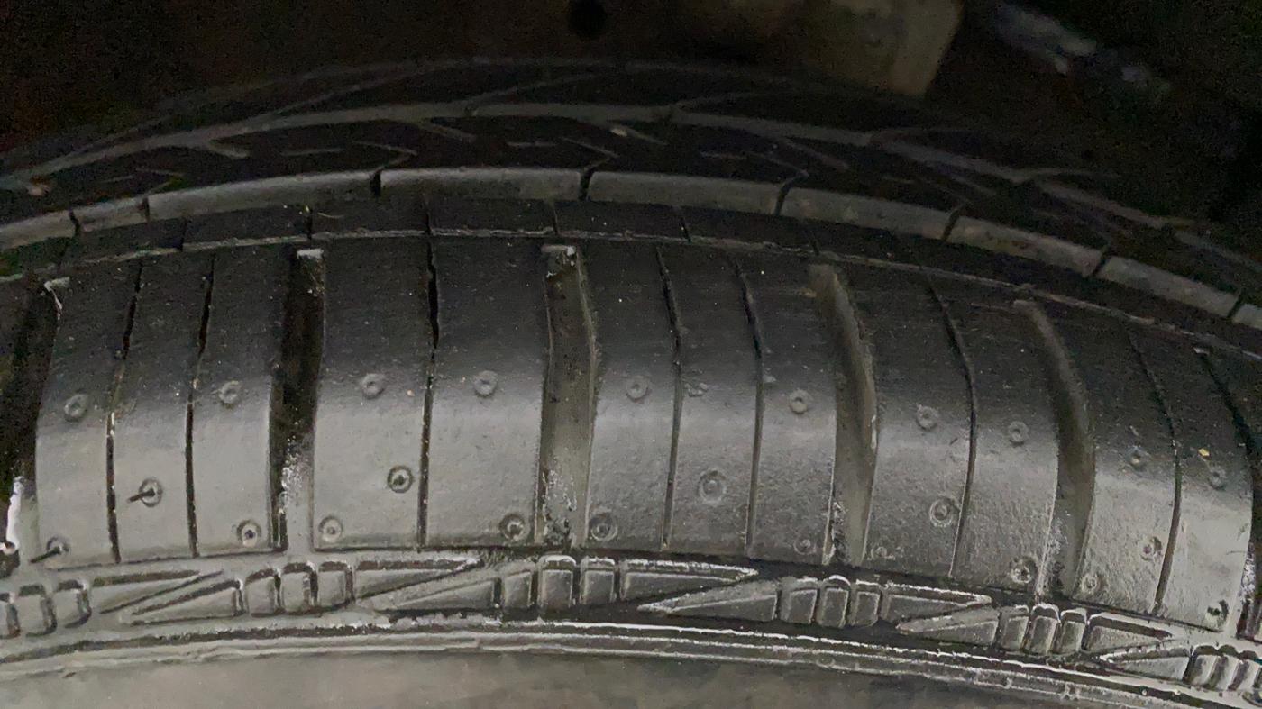 2012 Maruti Swift VDI, Diesel, Manual, 63,847 km, Right Rear Tyre Tread