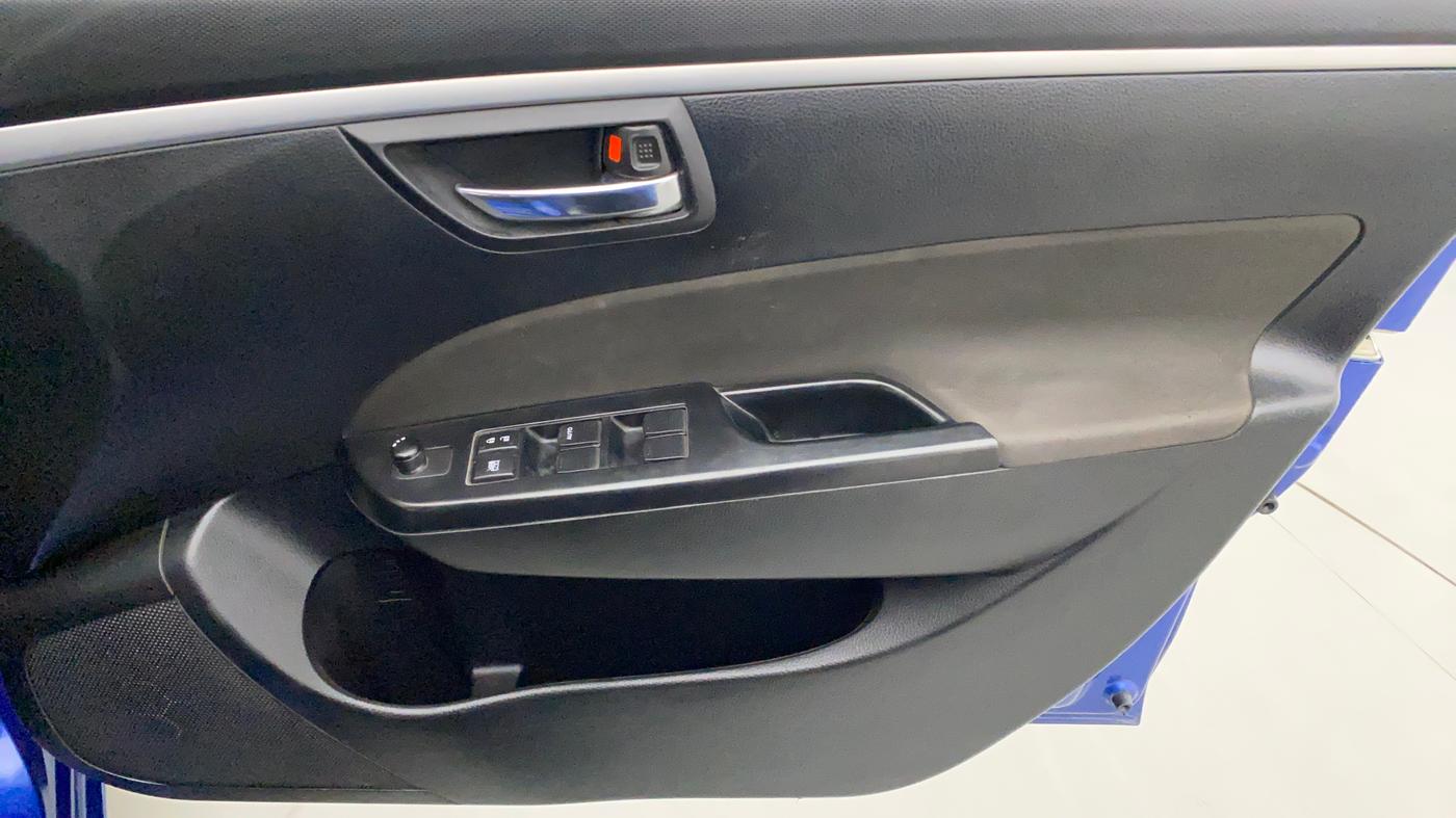 2012 Maruti Swift VDI, Diesel, Manual, 63,847 km, Driver Side Door Panels Control
