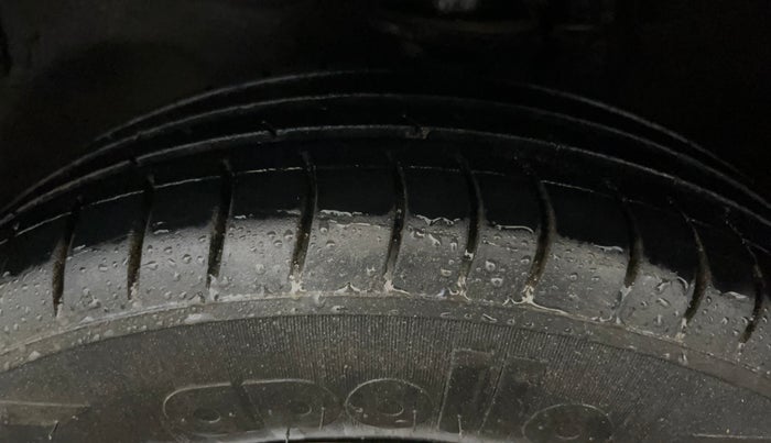 2018 Maruti Alto K10 VXI (O) AMT, Petrol, Automatic, 54,599 km, Left Front Tyre Tread