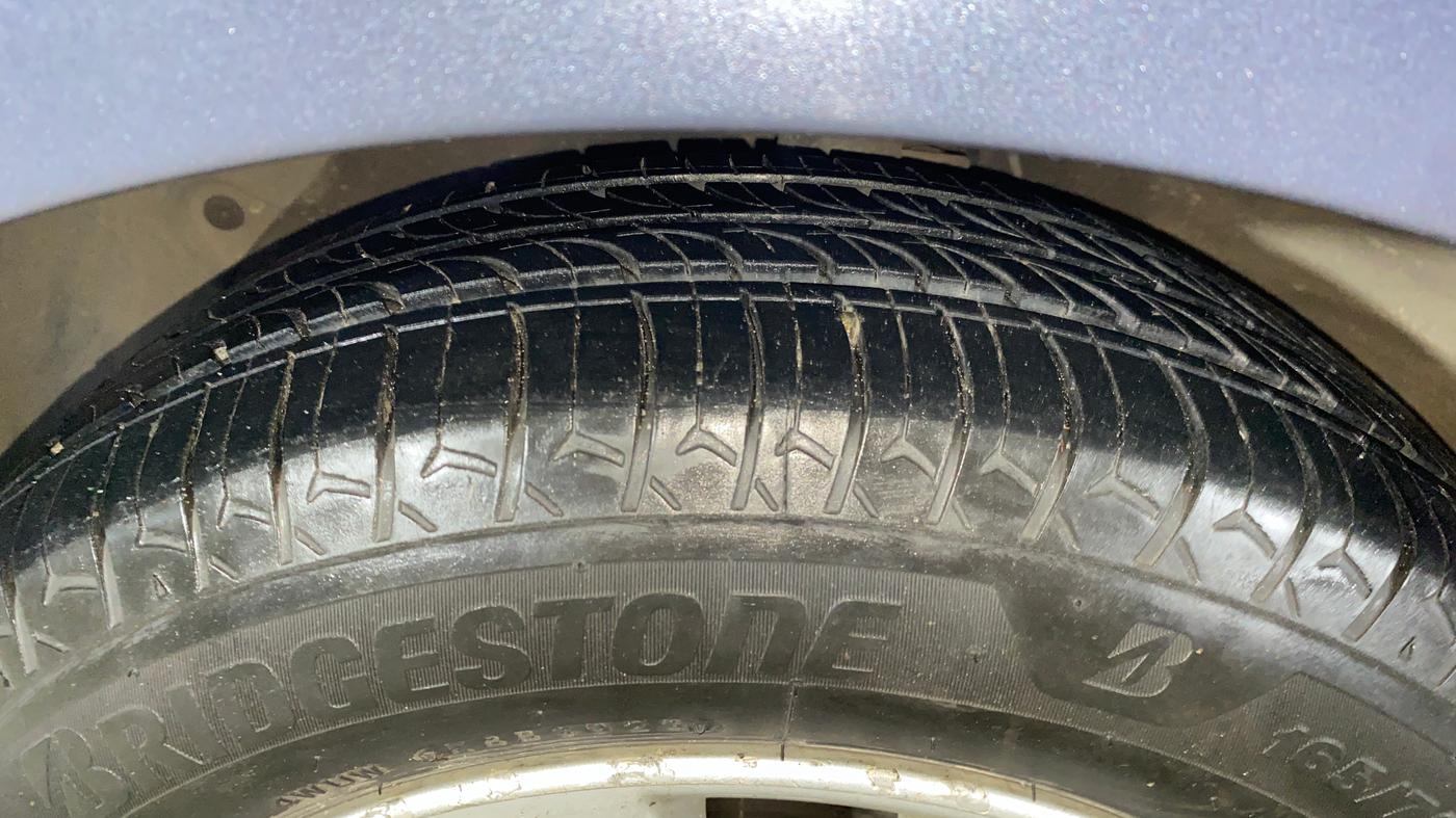 2014 Hyundai Xcent S (O) 1.2, Petrol, Manual, 40,084 km, Left Front Tyre Tread