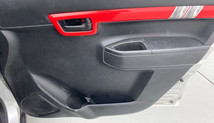 2021 Maruti S PRESSO VXI+, Petrol, Manual, 21,594 km, Driver Side Door Panels Control