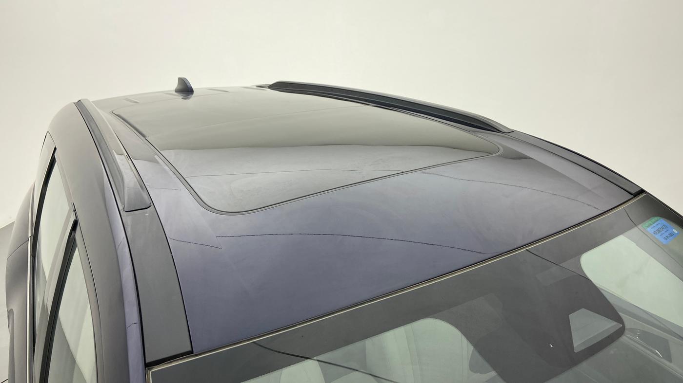 2021 Mahindra XUV700 AX 7 P MT 7 STR, Petrol, Manual, 4,426 km, Roof