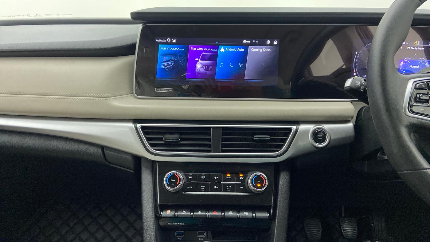 2021 Mahindra XUV700 AX 7 P MT 7 STR, Petrol, Manual, 4,426 km, Air Conditioner