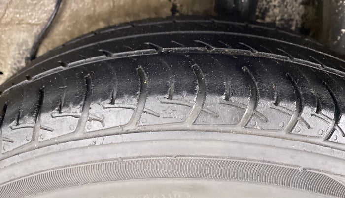 2017 Maruti Celerio ZXI OPT AMT, Petrol, Automatic, 97,733 km, Left Rear Tyre Tread
