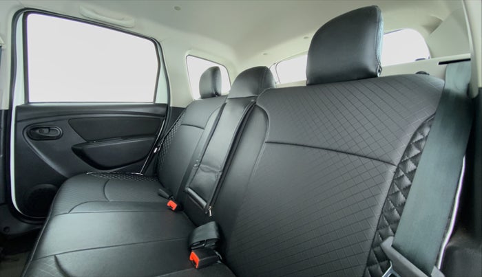 2021 Renault Duster RXS 106 PS MT, Petrol, Manual, 90 km, Right Side Rear Door Cabin