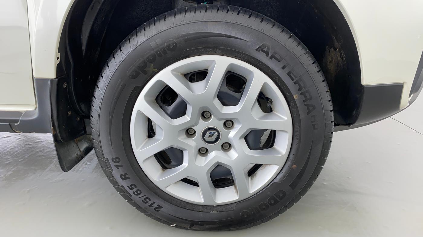 2021 Renault Duster RXS 106 PS MT, Petrol, Manual, 90 km, Right Front Wheel