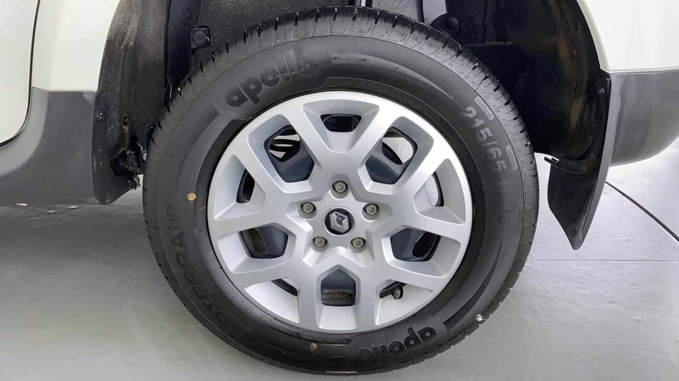 2021 Renault Duster RXS 106 PS MT, Petrol, Manual, 90 km, Left Rear Wheel