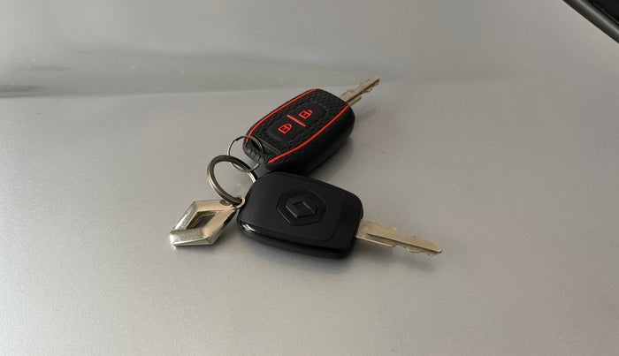 2022 Renault Kwid CLIMBER MT 1.0, Petrol, Manual, 10,708 km, Key Close Up