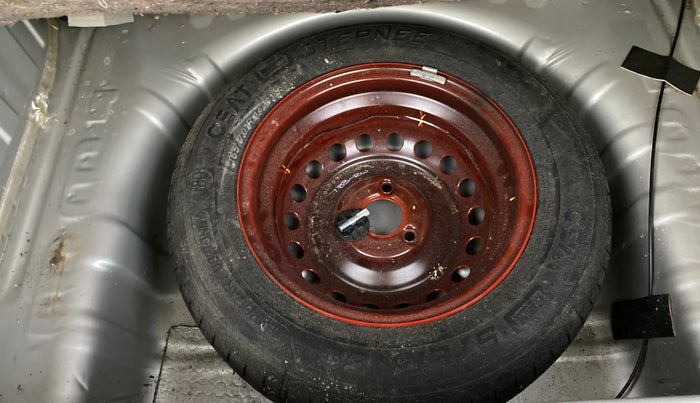 2022 Renault Kwid CLIMBER MT 1.0, Petrol, Manual, 10,708 km, Spare Tyre