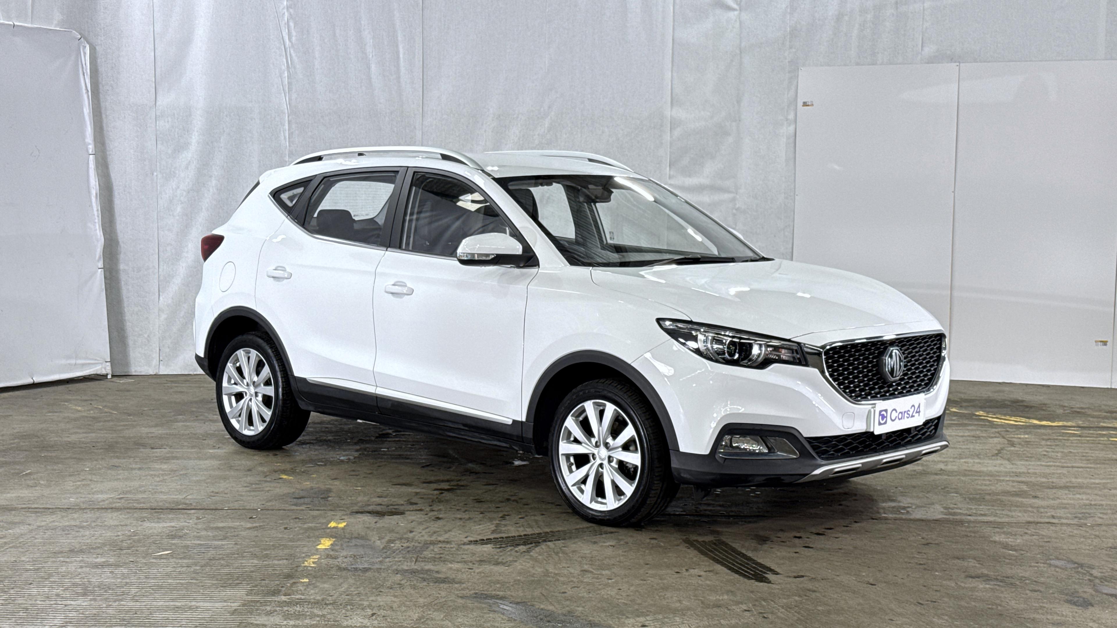 MG ZS image
