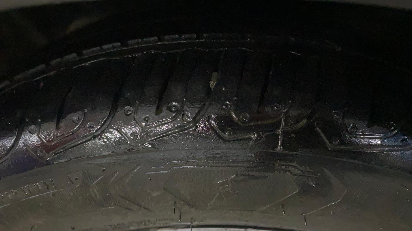 2020 Ford FREESTYLE TITANIUM 1.2 PETROL, Petrol, Manual, 64,383 km, Left Front Tyre Tread