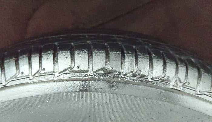 2013 Hyundai i10 SPORTZ 1.2 AT, Petrol, Automatic, 33,284 km, Left Rear Tyre Tread