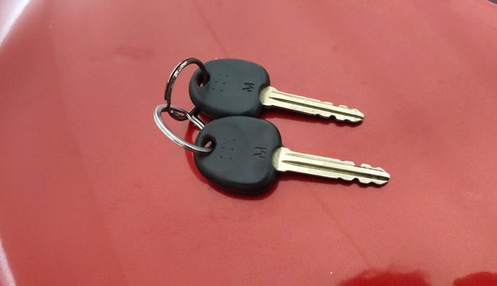 2013 Hyundai i10 SPORTZ 1.2 AT, Petrol, Automatic, 33,284 km, Key Close Up