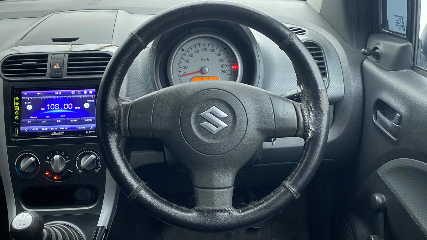 2016 Maruti Ritz LDI, Diesel, Manual, 61,030 km, Steering Wheel Close Up