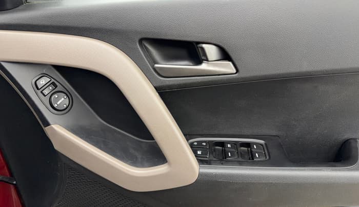 2016 Hyundai Creta SX PLUS AT 1.6 PETROL, CNG, Automatic, 67,233 km, Driver Side Door Panels Control
