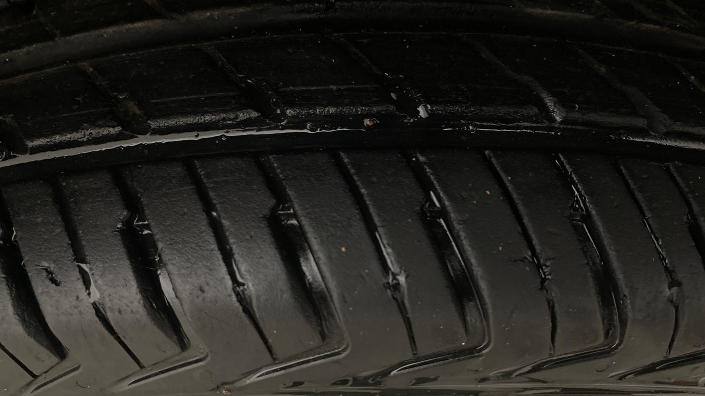 2023 Maruti Alto K10 VXI, CNG, Manual, 34,863 km, Right Front Tyre Tread